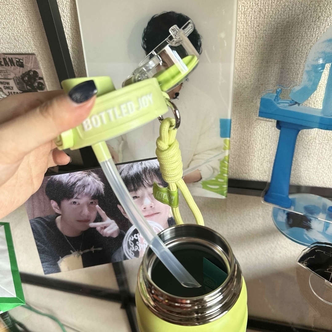 【フルセット】王一博 同様 正規店 吨吨 水筒 ボトル 500ml 応援色 王一博 同様 正規店 吨吨 水筒 ボトル 500ml 応援色