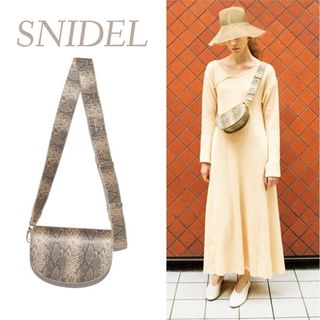 SNIDEL - ショルダーバッグ ボディバッグ ミニバッグ SNIDEL スモール バッグ