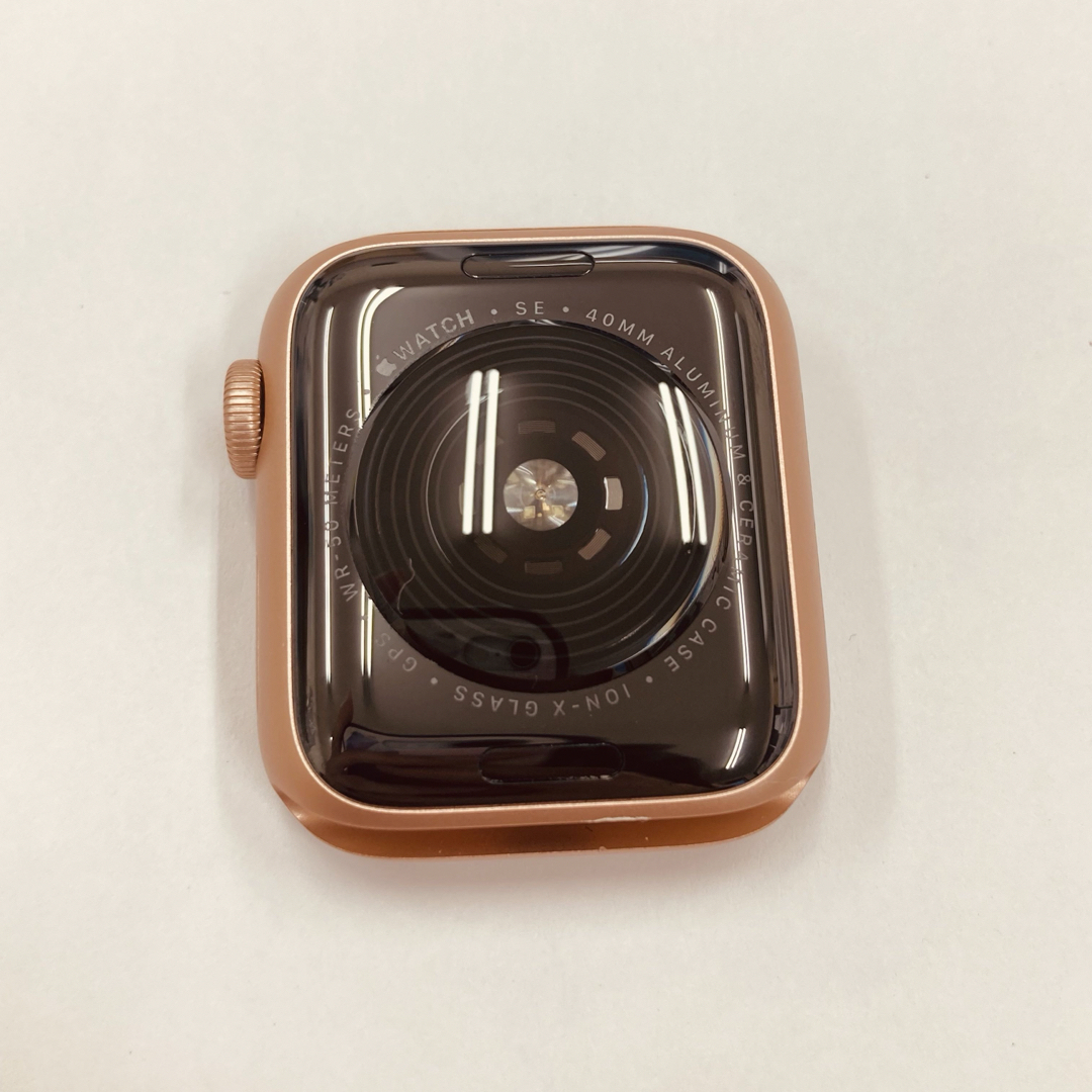 Apple Watch(アップルウォッチ)のapple watch SE アップルウォッチ 40mm 本体 ゴールド スマホ/家電/カメラのスマートフォン/携帯電話(その他)の商品写真