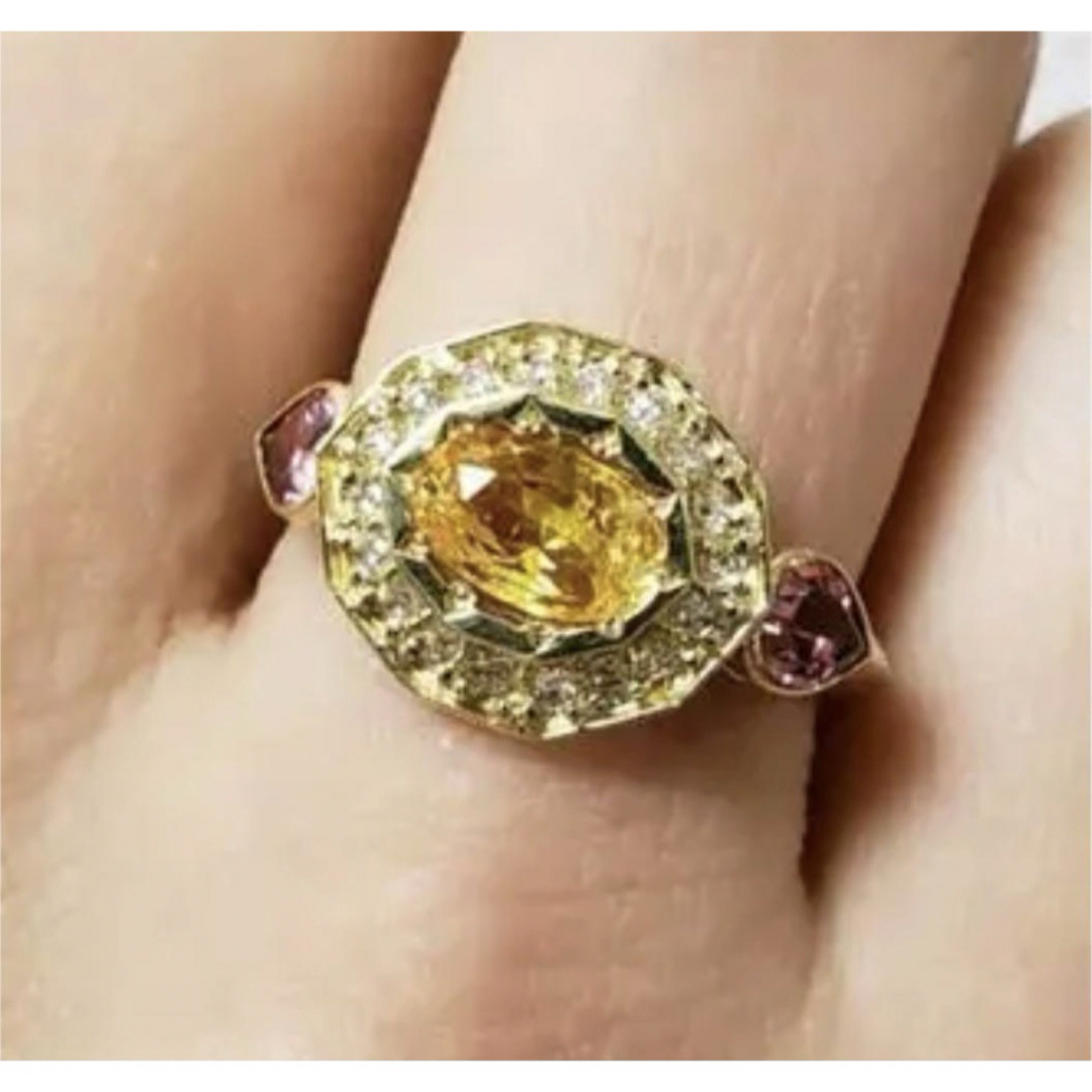天然イエローサファイア　ダイヤモンドデザインリング レディースのアクセサリー(リング(指輪))の商品写真
