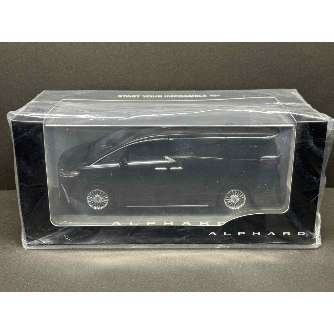 トヨタ(トヨタ)の1/30 トヨタ カラーサンプル ミニカー アルファード ブラック 新品 未開封 エンタメ/ホビーのおもちゃ/ぬいぐるみ(ミニカー)の商品写真