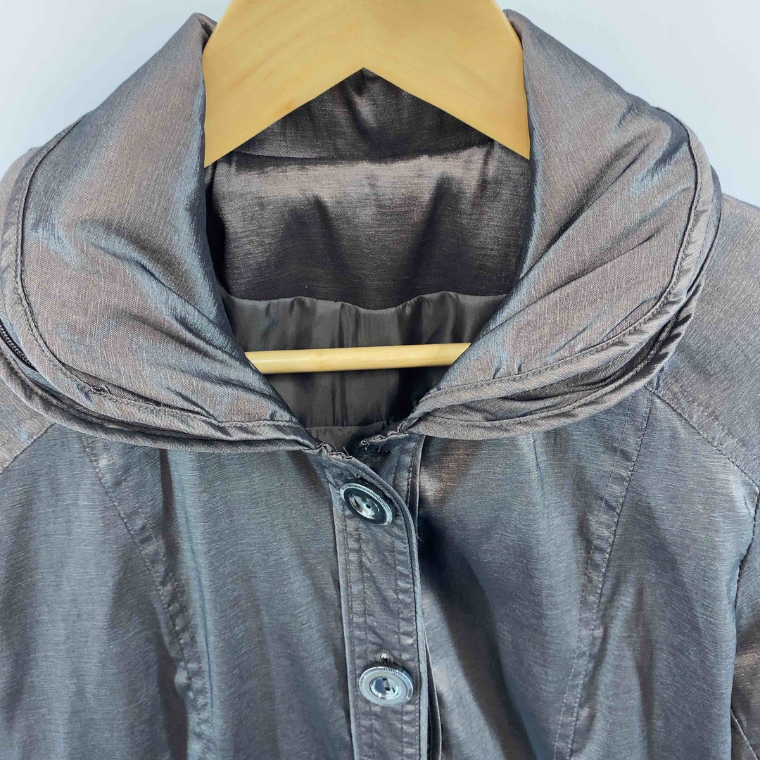 PUREZZA プレッツァ レディース ブルゾン ナイロンジャンパー 裾ドロスト 光沢ブラウン レディースのジャケット/アウター(ナイロンジャケット)の商品写真