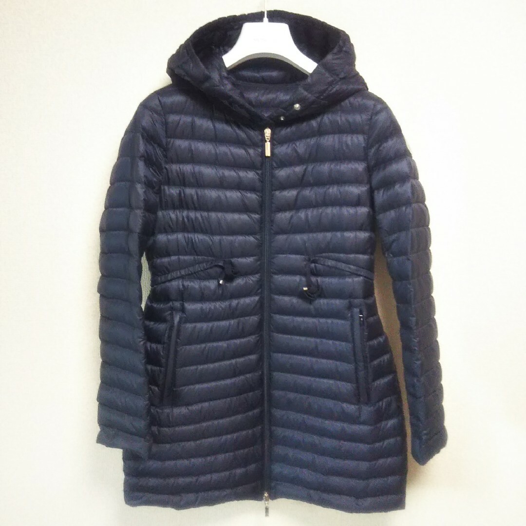 MONCLER(モンクレール)のモンクレール Barbel ダウンコート フード レディース ネイビー サイズ0 レディースのジャケット/アウター(ダウンコート)の商品写真