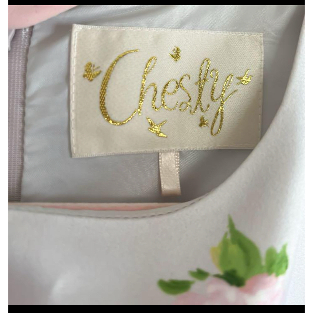 Chesty(チェスティ)のchesty チェスティ　花柄ワンピース レディースのワンピース(ひざ丈ワンピース)の商品写真