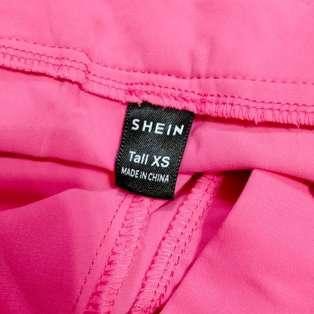 SHEIN(シーイン)の【SHEIN】シーイン　ワイドパンツ　カラーパンツ　ピンク レディースのパンツ(カジュアルパンツ)の商品写真
