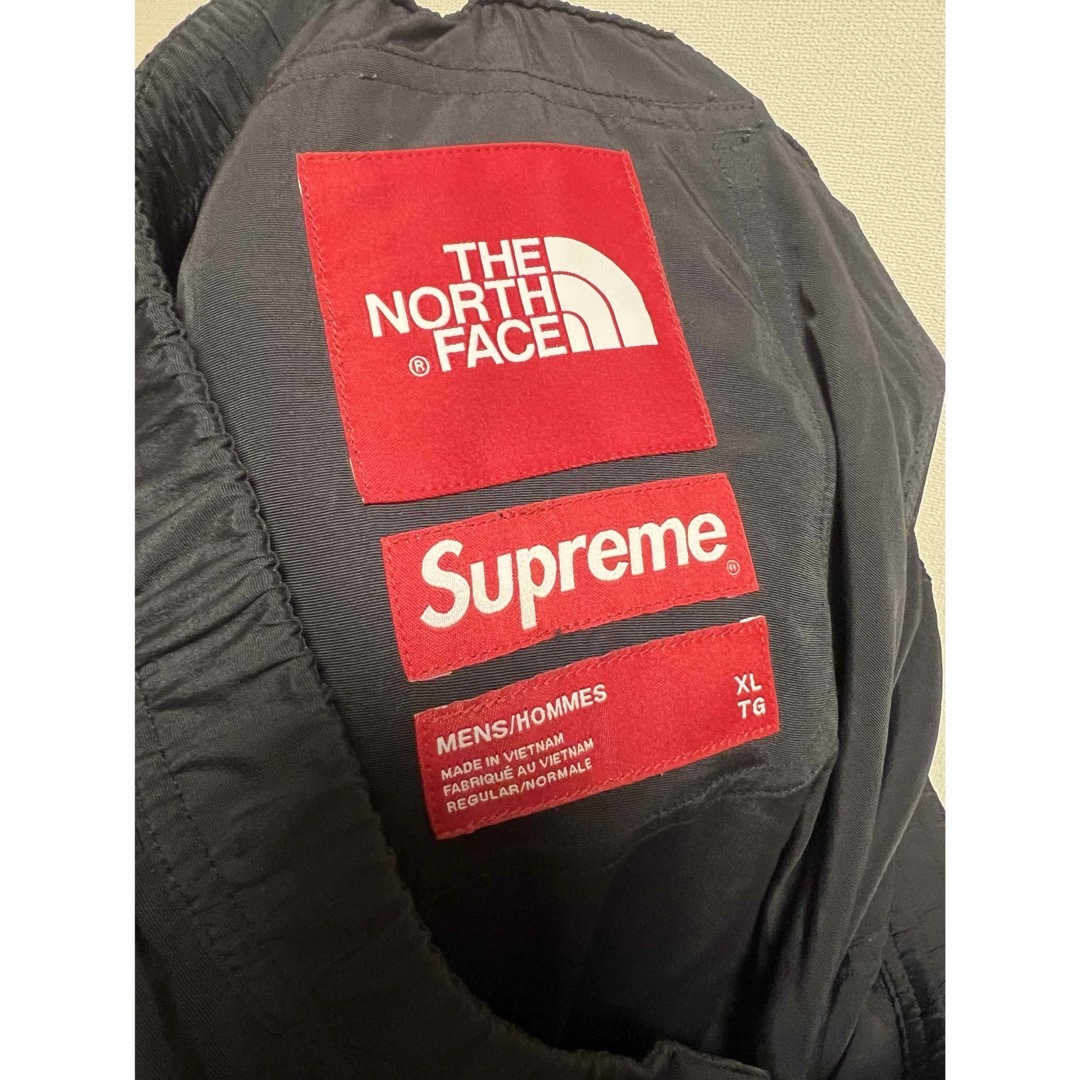 Supreme(シュプリーム)のsupreme north face trekking セットアップ　上下 メンズのジャケット/アウター(マウンテンパーカー)の商品写真