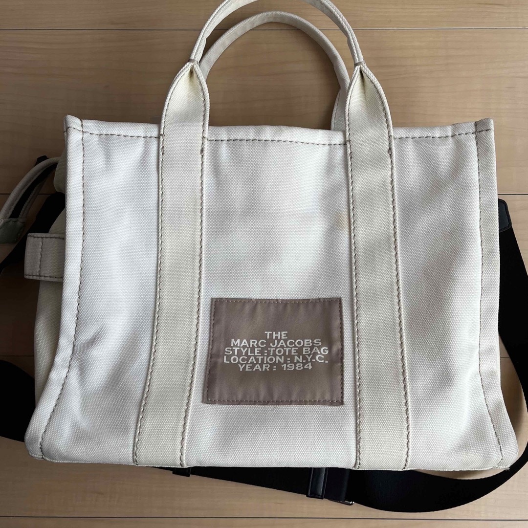 MARC JACOBS(マークジェイコブス)のマークジェイコブス　ザ キャンバス トートバッグ ミディアム レディースのバッグ(トートバッグ)の商品写真