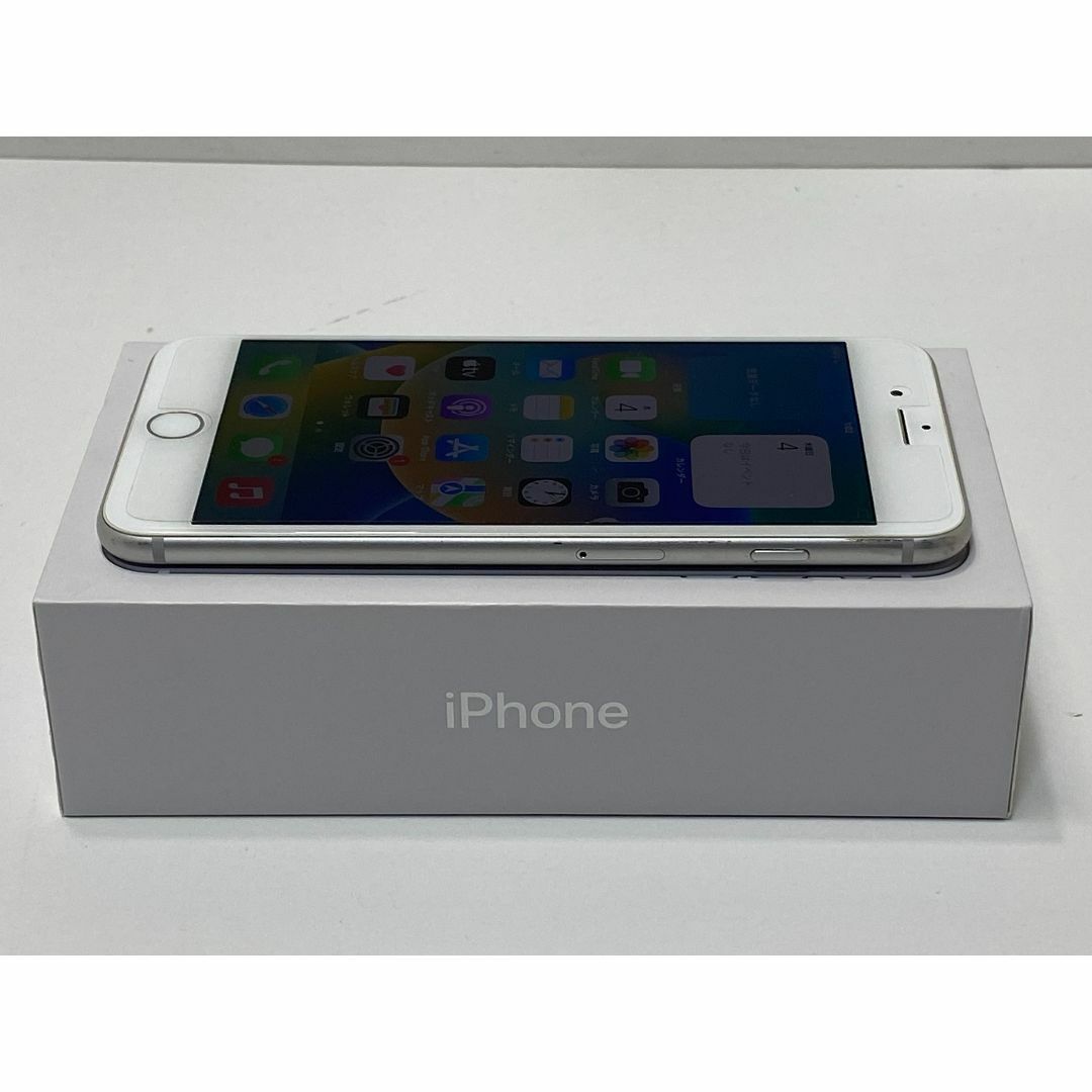 Apple(アップル)のiPhone8 Plus 64GB シルバー MQ9L2J／A SIMフリー16 スマホ/家電/カメラのスマートフォン/携帯電話(スマートフォン本体)の商品写真