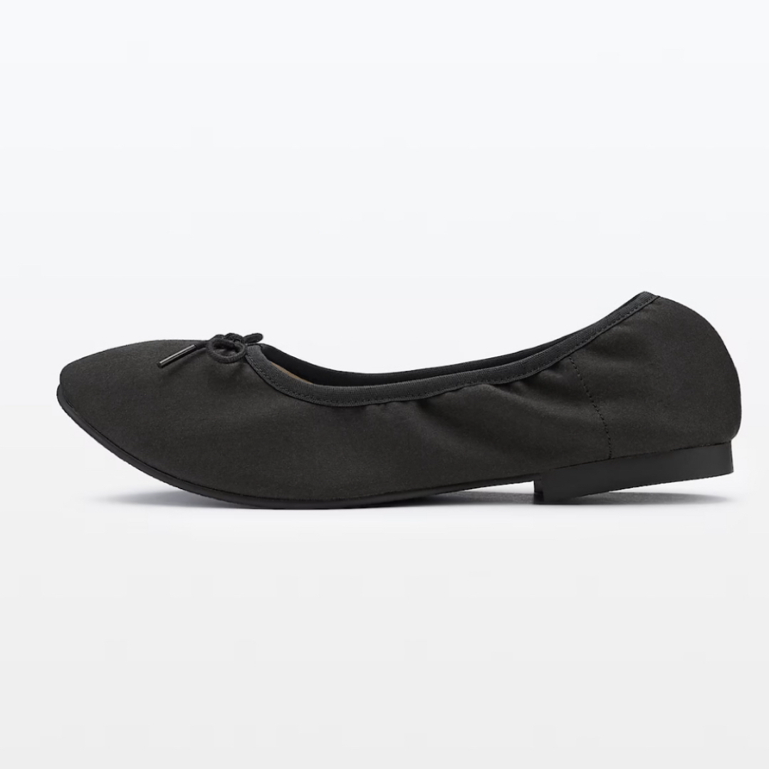 MUJI (無印良品)(ムジルシリョウヒン)の無印良品 撥水綿サテンリボンバレエシューズ 22.5cm 黒 レディースの靴/シューズ(バレエシューズ)の商品写真
