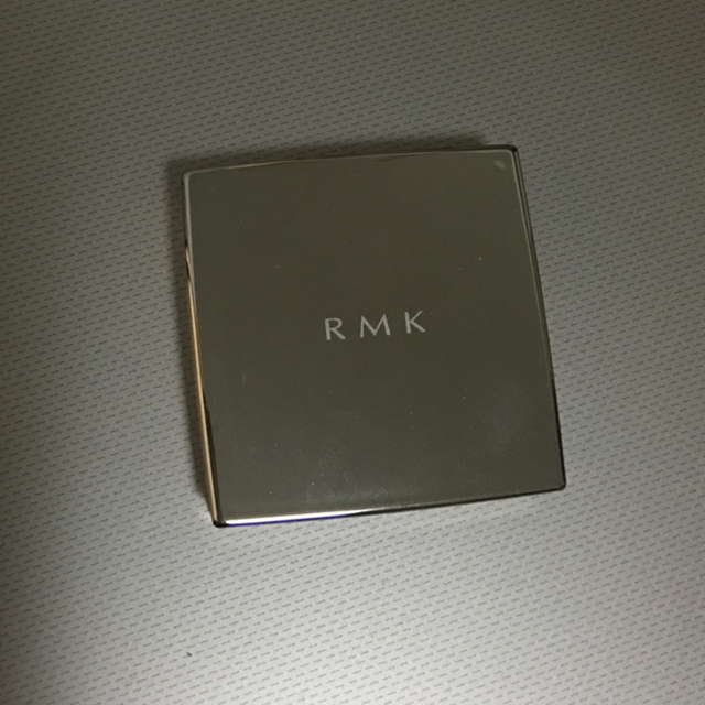 RMK(アールエムケー)の【ひろりん様専用】ＲＭＫ  ベージィ  ミックスグロス  カラー02 コスメ/美容のベースメイク/化粧品(リップグロス)の商品写真