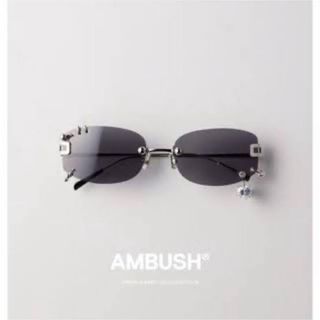 Ambush アンブッシュ　ピアスサングラス