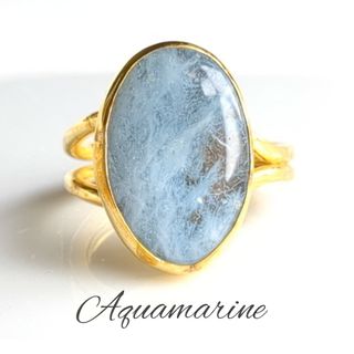 最新作『AQUAMARINE』の世界でひとつの天然リング(リング(指輪))