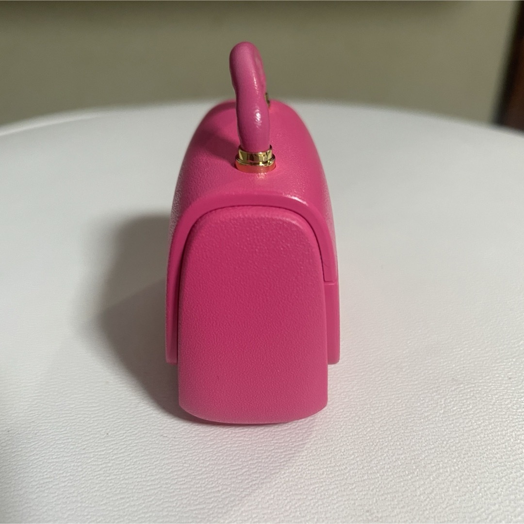 Barbie(バービー)のBarbieワイヤレスイヤホンピンクシンガポールMINISO スマホ/家電/カメラのオーディオ機器(ヘッドフォン/イヤフォン)の商品写真