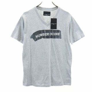 ナンバーナイン(NUMBER (N)INE)の未使用 ナンバーナイン プリント 半袖 Vネック Tシャツ M グレー NUMBER (N)INE DENIM タグ付き メンズ 古着 【240404】 メール便可(Tシャツ/カットソー(半袖/袖なし))