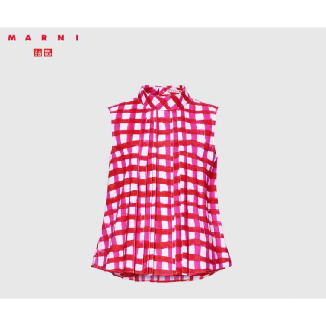 Marni(マルニ)の〈値下げ〉新品未使用　UNIQLO marni　タックブラウス　ノースリーブ　赤 レディースのトップス(シャツ/ブラウス(半袖/袖なし))の商品写真