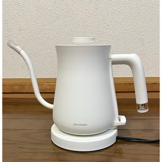 バルミューダ(BALMUDA)の【ほぼ新品未使用】BALMUDA The Pot 電気ケトル K02A-WH (電気ケトル)