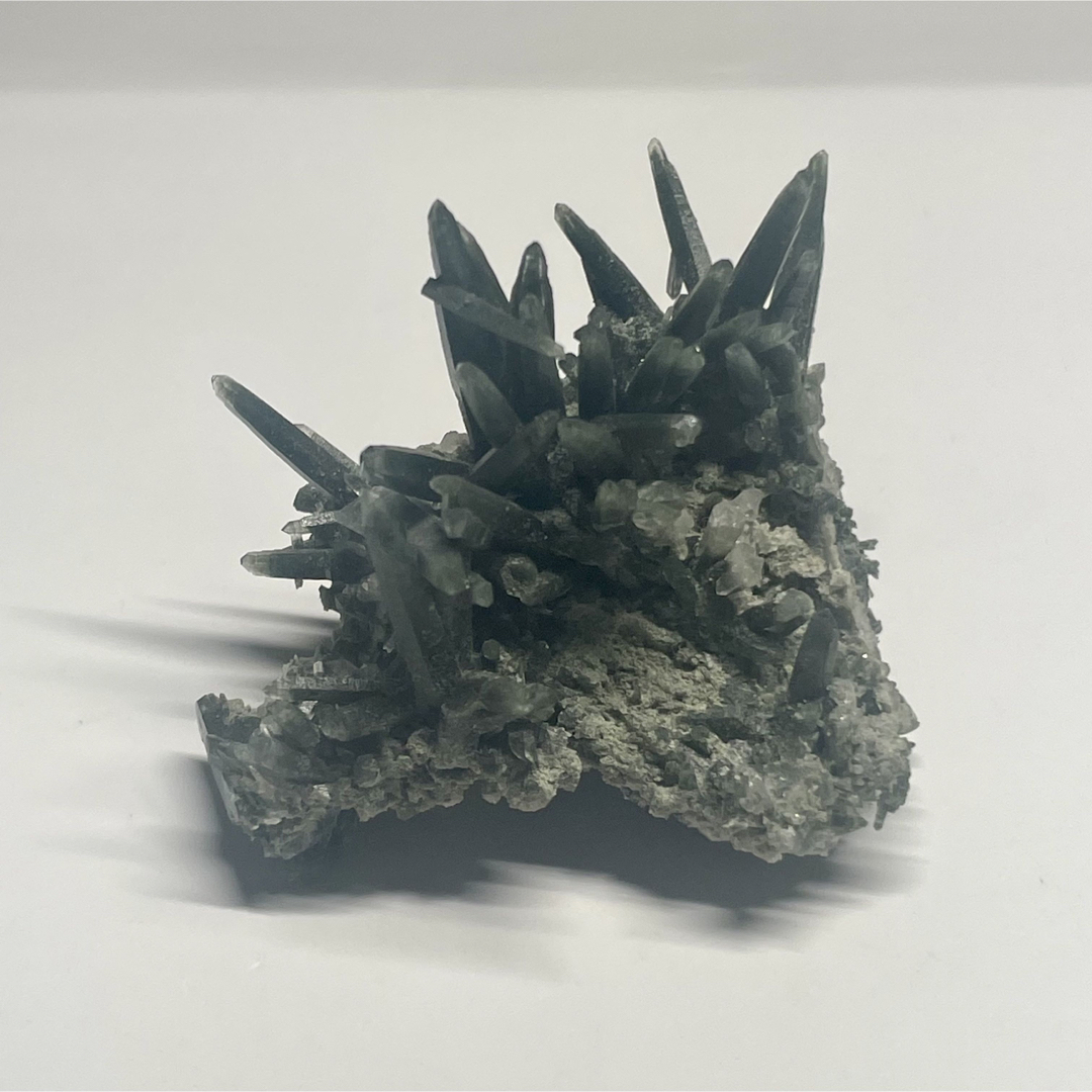 ガネーシュヒマール産 水晶 クォーツ クラスター 鉱物標本 原石 エンタメ/ホビーのコレクション(その他)の商品写真