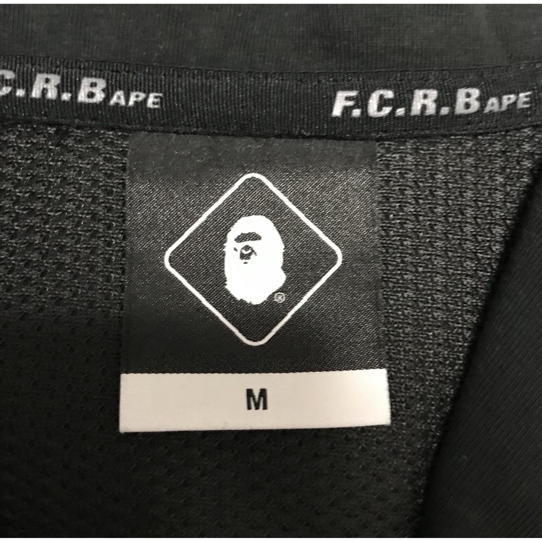 A BATHING APE(アベイシングエイプ)のアベイシングエイプ　fcrb サルカモパーカー メンズのジャケット/アウター(マウンテンパーカー)の商品写真