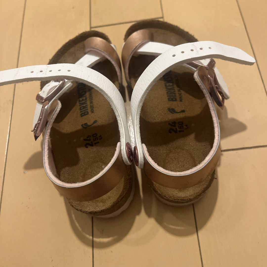 BIRKENSTOCK(ビルケンシュトック)のビルケンシュトック　サンダル　子ども　24 キッズ/ベビー/マタニティのキッズ靴/シューズ(15cm~)(サンダル)の商品写真