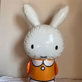 ミッフィー(miffy)のミッフィー　エア　おきあがりこぶし　ビニール人形　汚れあり(ノベルティグッズ)