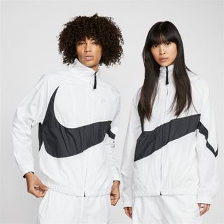 NIKE - NIKE  ナイキ　ナイロンジャケット