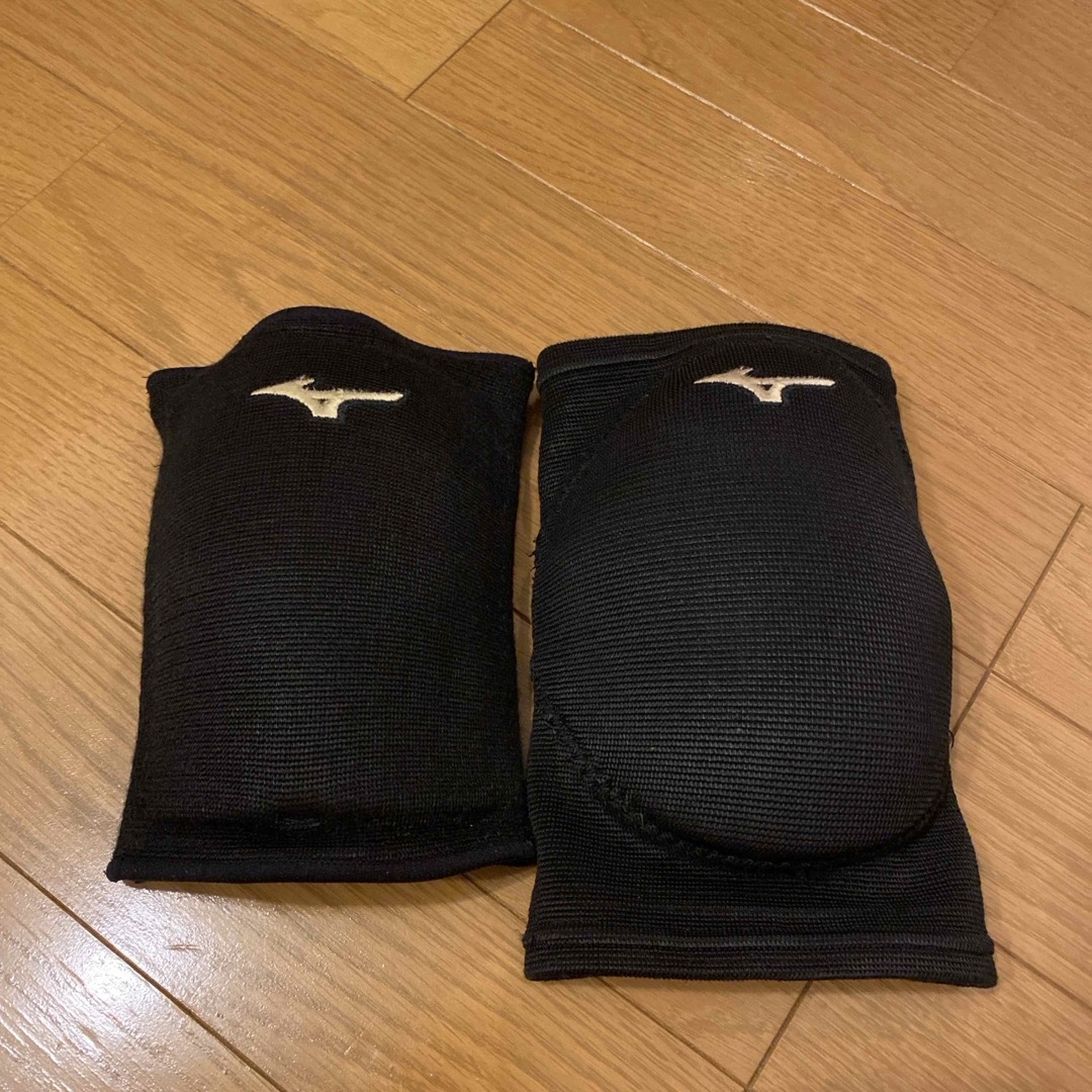 MIZUNO(ミズノ)のお値下げ！バレーボール　膝サポーター　ミズノ　レディース スポーツ/アウトドアのスポーツ/アウトドア その他(バレーボール)の商品写真