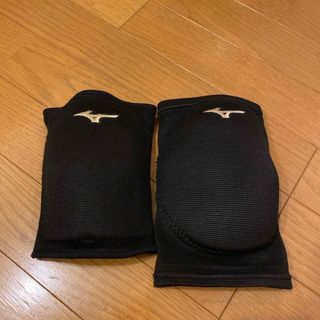 ミズノ(MIZUNO)のお値下げ！バレーボール　膝サポーター　ミズノ　レディース(バレーボール)