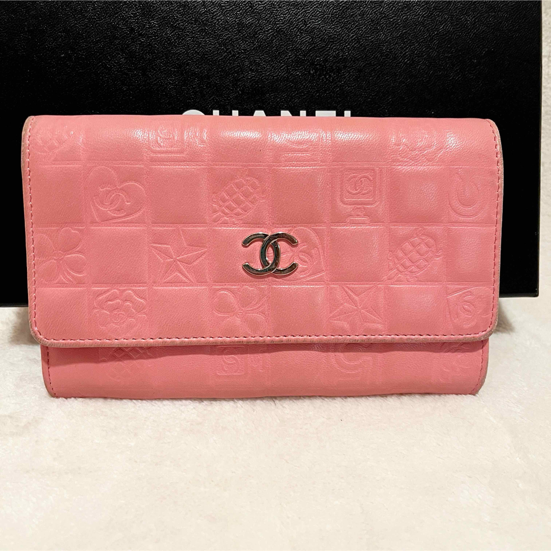 CHANEL(シャネル)の美品 CHANEL シャネル アイコンシリーズ 折り財布 ピンク カメリア レディースのファッション小物(財布)の商品写真