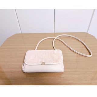 ザラ(ZARA)のZARA　ザラ　お財布ショルダーバッグ(ショルダーバッグ)