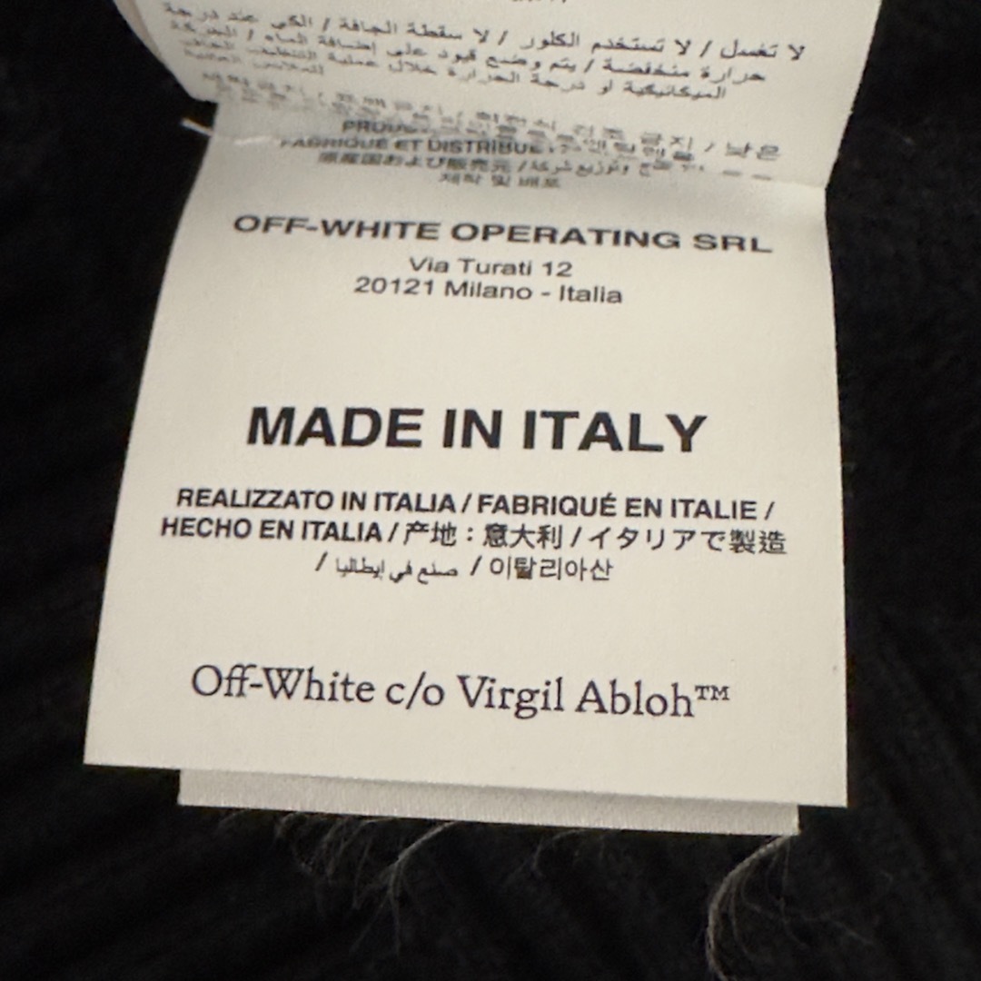 OFF-WHITE(オフホワイト)のOff-White オフホワイト　ニット レディースのトップス(ニット/セーター)の商品写真