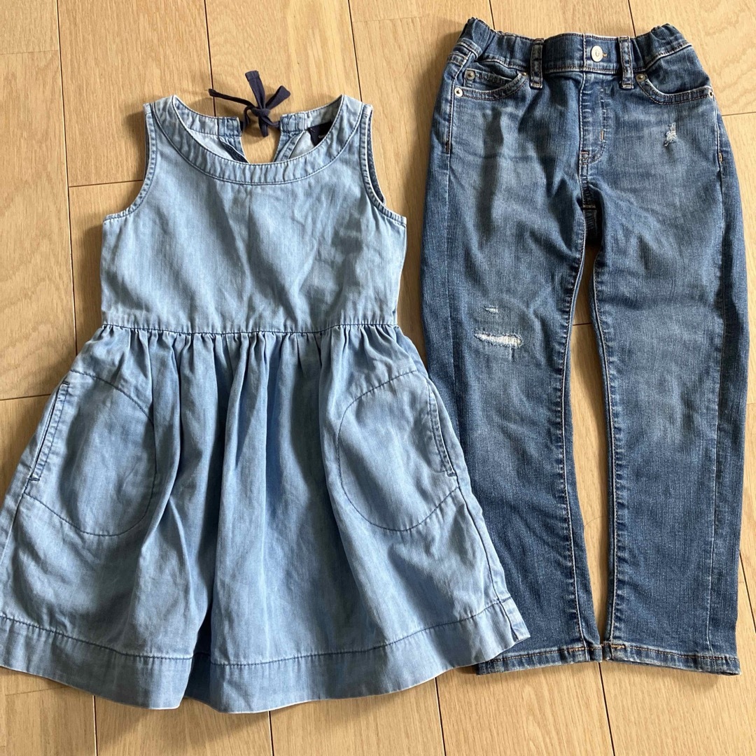 ユニクロ　ダメージ　デニム　GapKidsワンピース　110cm 女の子 キッズ/ベビー/マタニティのキッズ服女の子用(90cm~)(パンツ/スパッツ)の商品写真