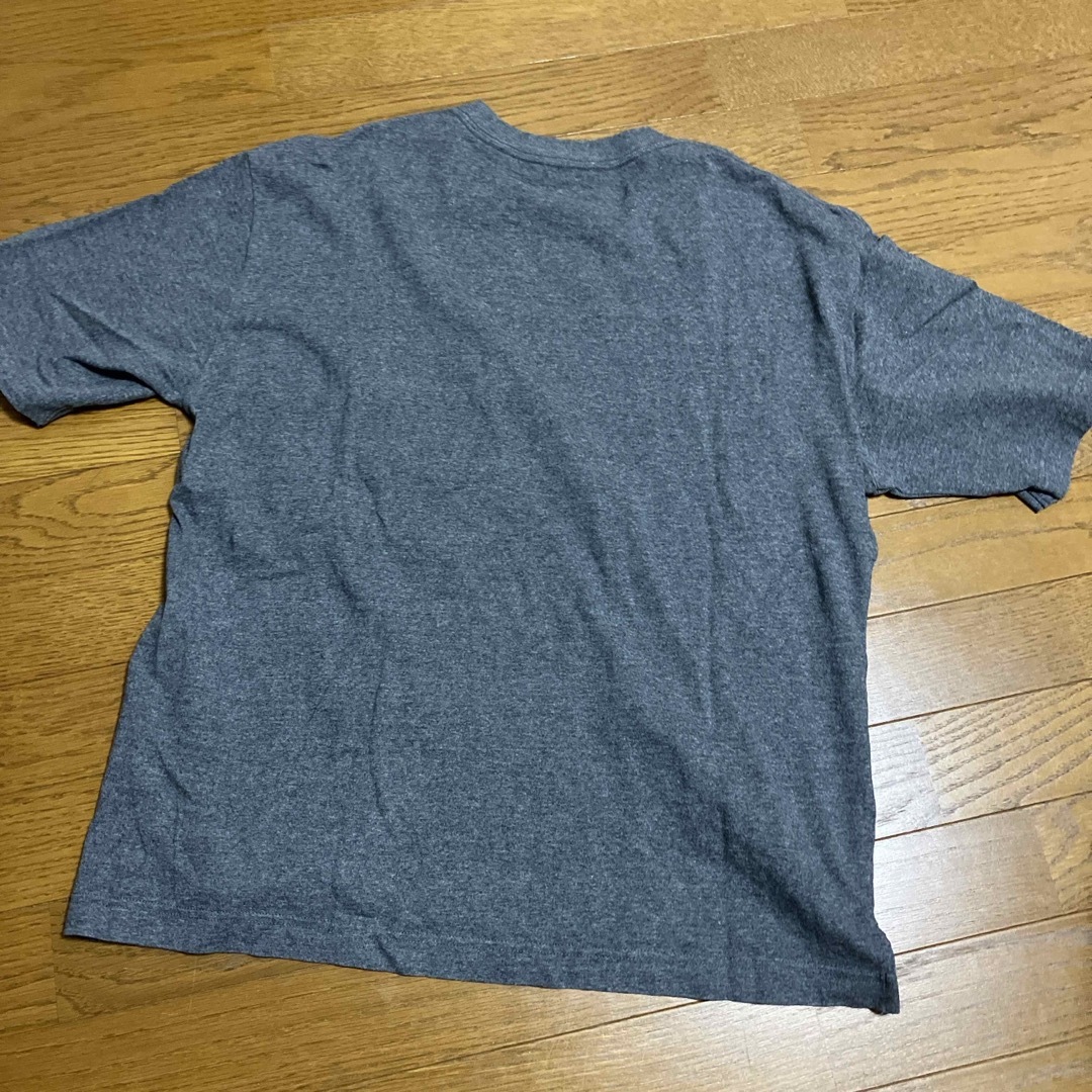 UNIQLO(ユニクロ)のUNIQLO  メンズ　 Tシャツ　グレー　M メンズのトップス(Tシャツ/カットソー(半袖/袖なし))の商品写真