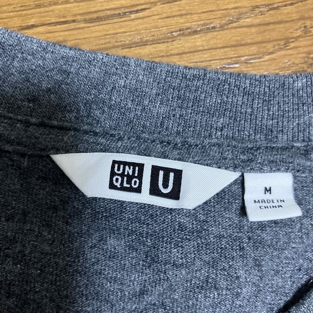 UNIQLO(ユニクロ)のUNIQLO  メンズ　 Tシャツ　グレー　M メンズのトップス(Tシャツ/カットソー(半袖/袖なし))の商品写真