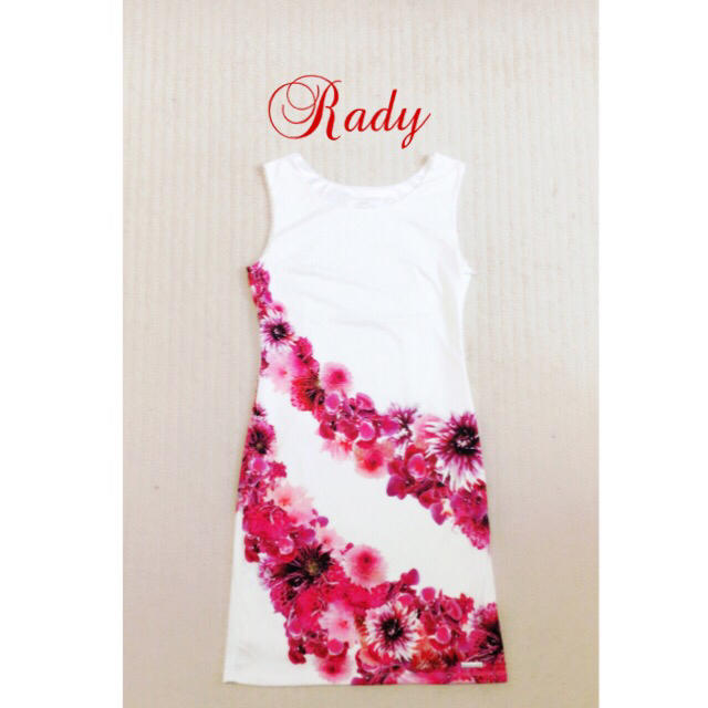 Rady(レディー)の専用♡リゾフラワンピ💕 レディースのワンピース(ミニワンピース)の商品写真