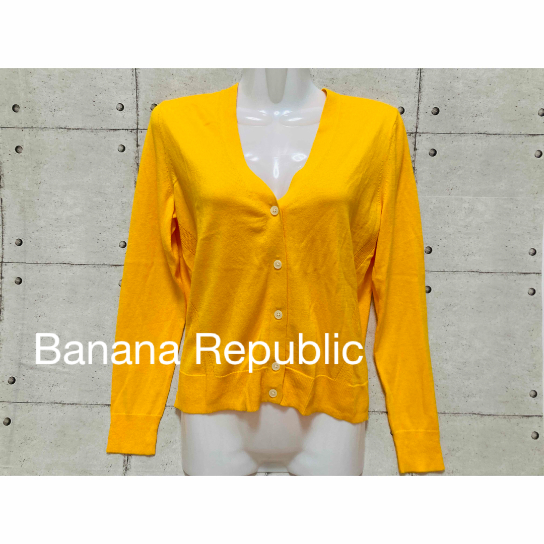Banana Republic(バナナリパブリック)の新品タグ付き　Banana Republic  Vネックカーディガン　イエロー レディースのトップス(カーディガン)の商品写真