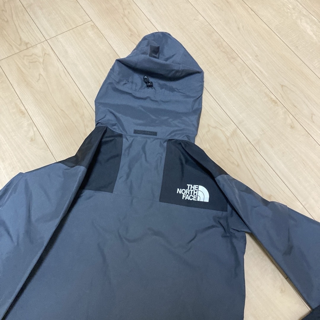 THE NORTH FACE(ザノースフェイス)のザノースフェイス　マウンテンレインテックスジャケット　メンズM  メンズのジャケット/アウター(マウンテンパーカー)の商品写真