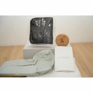 Wildswans（ワイルドスワンズ）Palm(パーム) V2　アーナルサドル(折り財布)