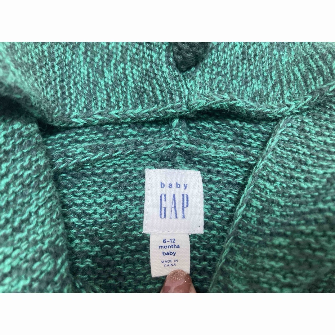 babyGAP(ベビーギャップ)の美品　baby GAP 人気恐竜ニットカーディガン　70cm  グリーン キッズ/ベビー/マタニティのベビー服(~85cm)(カーディガン/ボレロ)の商品写真