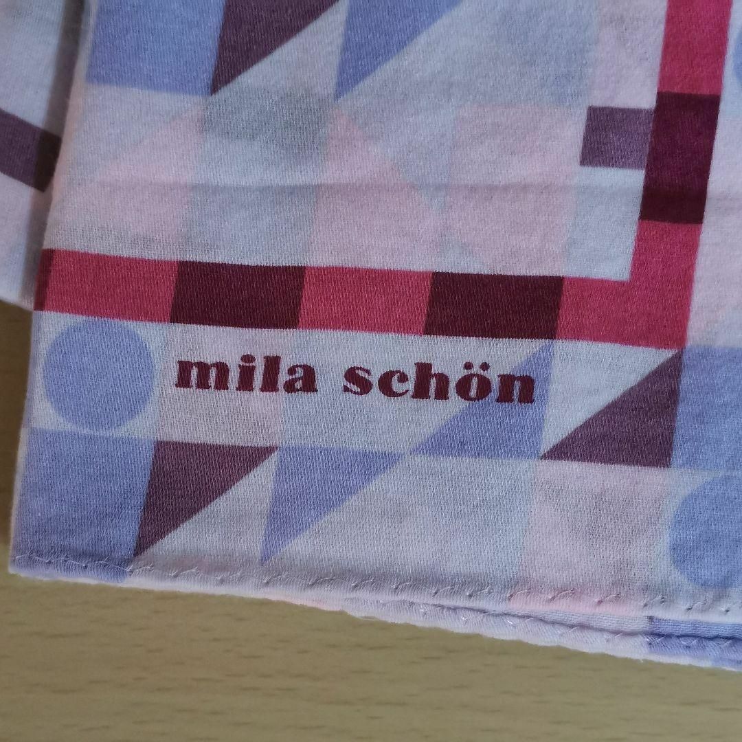 mila schon(ミラショーン)のミラショーン ミラ・ショーン ハンカチ レディース ロゴ 中古 美品 大判  レディースのファッション小物(ハンカチ)の商品写真