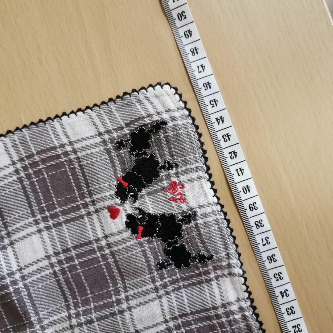 LG ハンカチ ガーゼハンカチ チェック 刺繍 犬 大判 レディース 中古 美品 レディースのファッション小物(ハンカチ)の商品写真