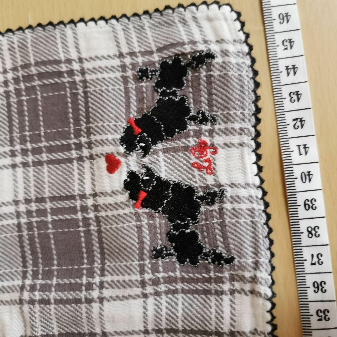 LG ハンカチ ガーゼハンカチ チェック 刺繍 犬 大判 レディース 中古 美品 レディースのファッション小物(ハンカチ)の商品写真