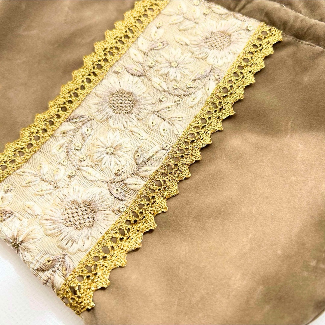 インド刺繍リボン　巾着ポーチ ハンドメイドのファッション小物(ポーチ)の商品写真