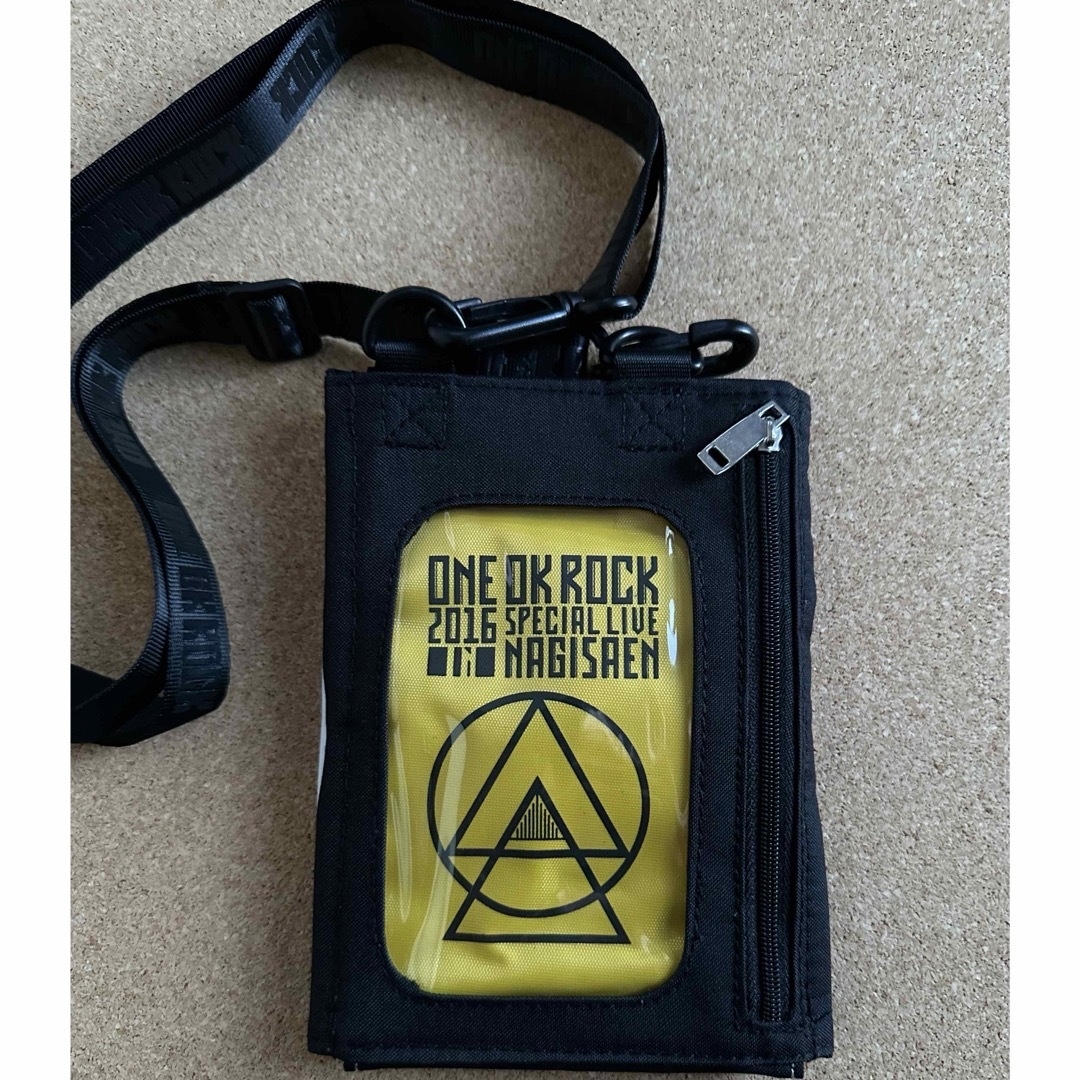ONE OK ROCK(ワンオクロック)のワンオク　渚園　マルチスマホケース エンタメ/ホビーのタレントグッズ(ミュージシャン)の商品写真