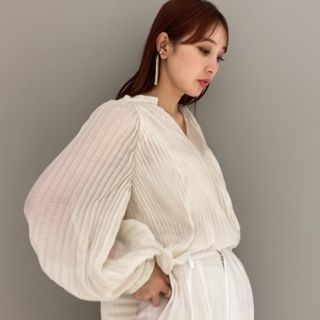 rienda - 美品　プリーツスキッパートップス