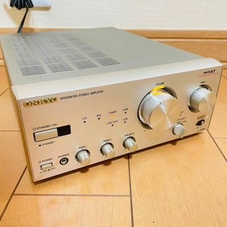 オンキヨー(ONKYO)の【美品】ONKYO プリメインアンプ A-909X(アンプ)