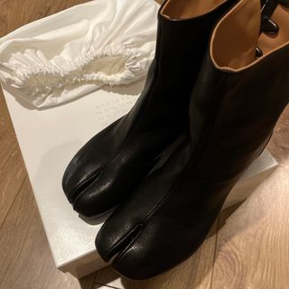 マルタンマルジェラ(Maison Martin Margiela)の美品 Maison Margiela tabiブーツ 3cmヒール(ブーツ)