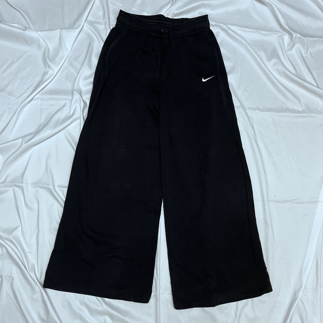 NIKE(ナイキ)のNIKE wide straight sweat pants メンズのパンツ(ワークパンツ/カーゴパンツ)の商品写真