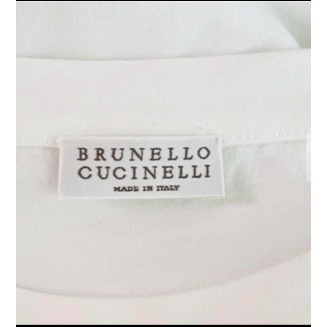 BRUNELLO CUCINELLI(ブルネロクチネリ)の2022ss☆ブルネロクチネリBRUNELLO CUCINELLI モニーレ装飾 レディースのトップス(シャツ/ブラウス(半袖/袖なし))の商品写真