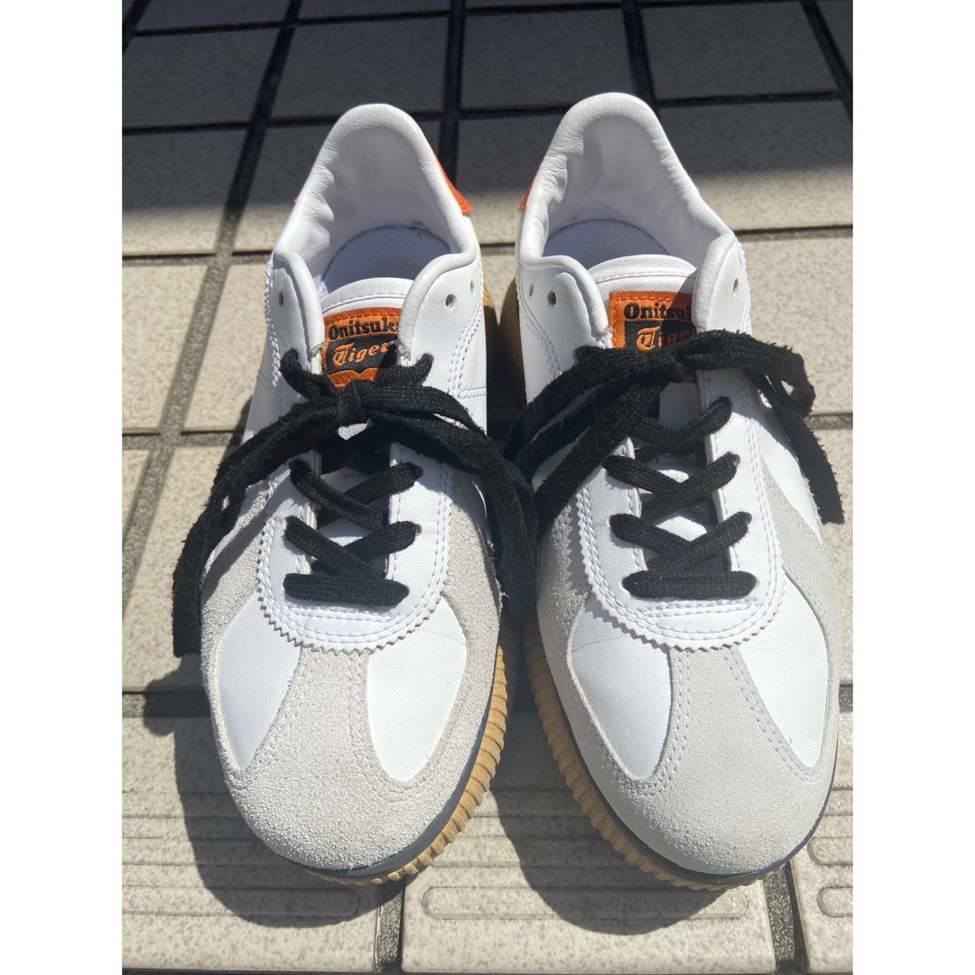 Onitsuka Tiger(オニツカタイガー)のDELECITY オニツカタイガー 23㎝ レディースの靴/シューズ(スニーカー)の商品写真