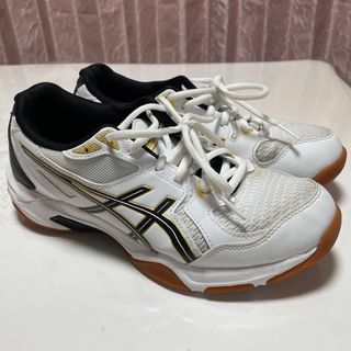 アシックス(asics)の中古　asics 23センチ(シューズ)